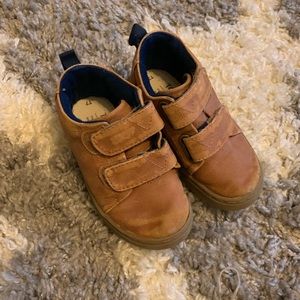 Toddler boys toms